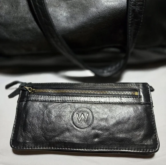 Wanderers Travel The Rocks Handbag, La Fontelina wallet, Barcelona Card wallet - Picture 8 of 16